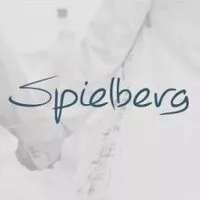 SPIELBERG lockt die Stars auf`s Land  - Brigitte Träger - Scheunenweihnacht