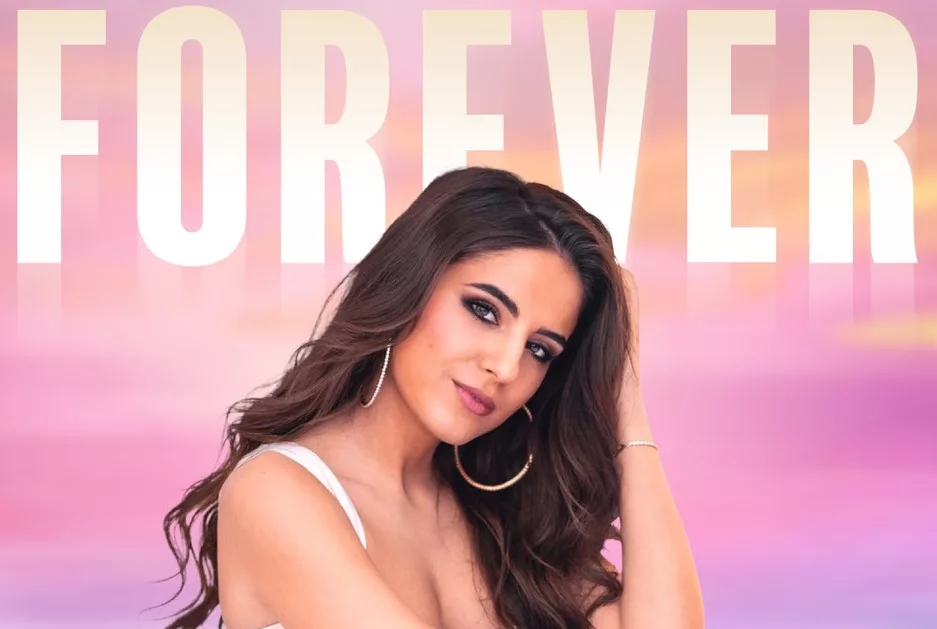 ANNA-MARIA_ZIVKOV Cover Forever