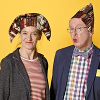 Kabbaratz - "Zähne wie Sterne: nachts kommen sie raus!"